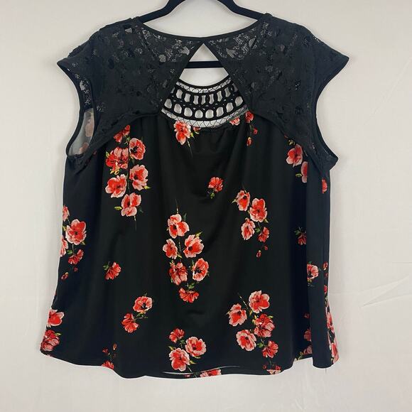 Maurices Black Floral Sleeveless Top with Lace and Keyhole Detail, Size 2 - Picture 1 of 6